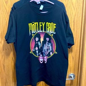 Mens Motley Crue T-shirt. EUC black XL